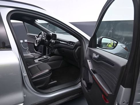Used 2024 Ford Escape ST-Line FWD image 32