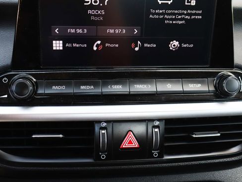 Used 2023 Kia Forte LXS w/ LXS Technology Package image 29