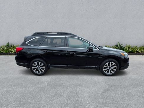 Used 2015 Subaru Outback 2.5i Limited AWD/4WD image 5