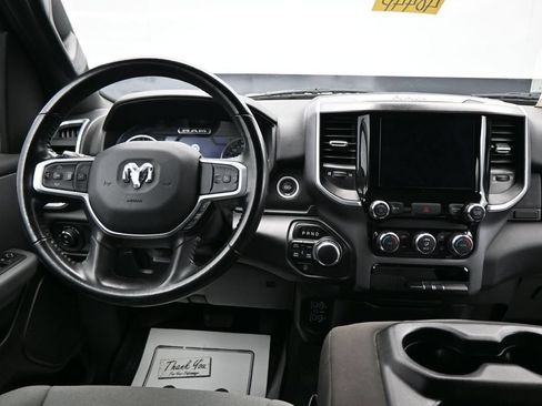 Used 2022 RAM 1500 Big Horn AWD/4WD image 14