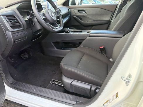 Used 2023 Nissan Rogue S FWD image 9
