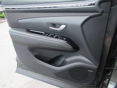 Used 2024 Hyundai Tucson Limited AWD/4WD image 18