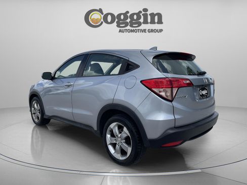 Used 2018 Honda HR-V LX image 4