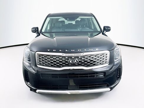 Used 2021 Kia Telluride LX image 2