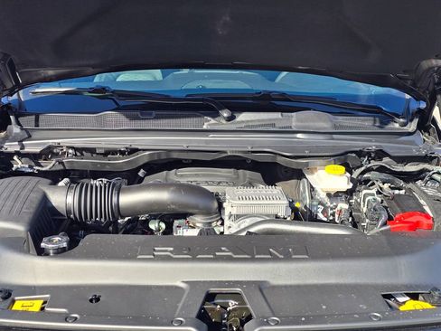 New 2026 RAM 1500 4x4 Crew Cab image 20