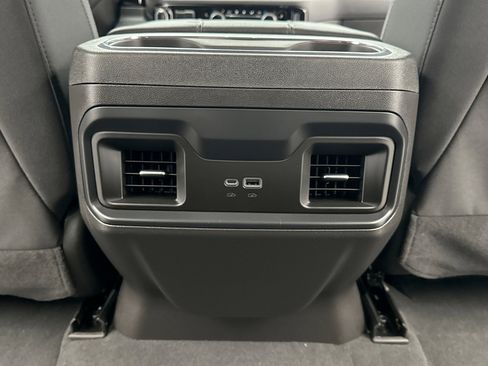 Used 2025 Chevrolet Silverado 1500 LT Trail Boss w/ Convenience Package II AWD/4WD image 21