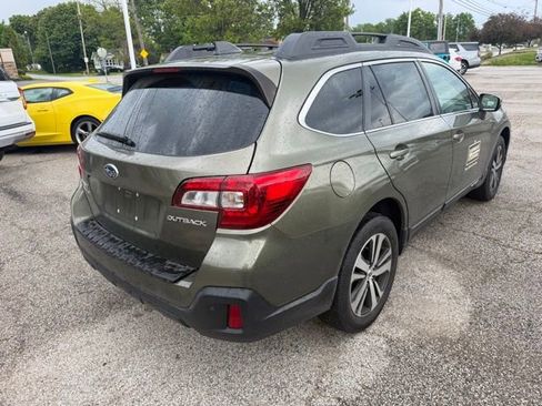 Used 2019 Subaru Outback 2.5i Limited AWD/4WD image 3