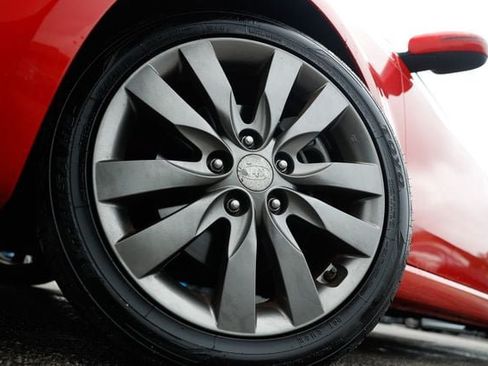 Used 2011 Kia Forte Koup SX FWD image 33