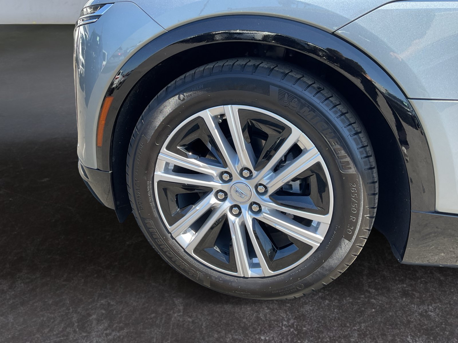 Used 2024 Cadillac Lyriq Tech RWD image 9