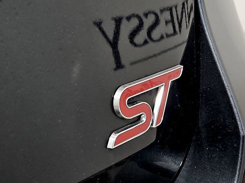 Certified 2022 Ford Explorer ST w/ Equipment Group 401A image 32