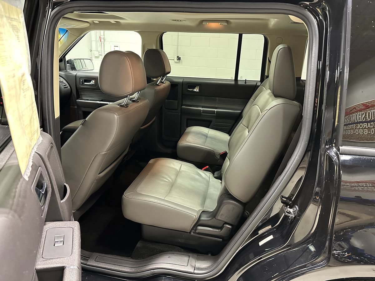 Used 2018 Ford Flex Limited w/ Equipment Group 301A AWD/4WD image 26