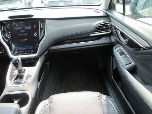 Used 2020 Subaru Outback Limited AWD/4WD image 16