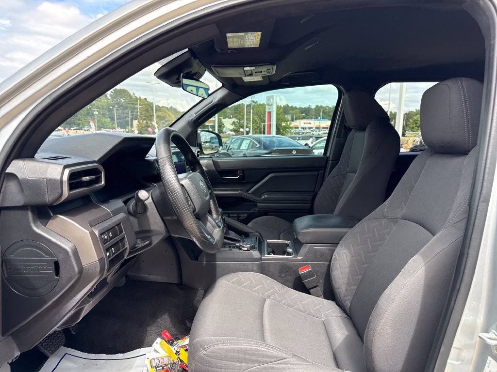 Used 2024 Toyota Tacoma SR5 AWD/4WD image 20