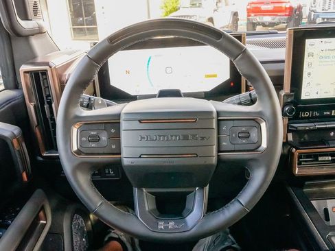 Used 2025 GMC Hummer EV 2X image 21