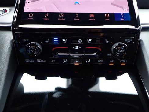 New 2025 Jeep Grand Cherokee L Overland w/ Luxury Tech Group IV image 20