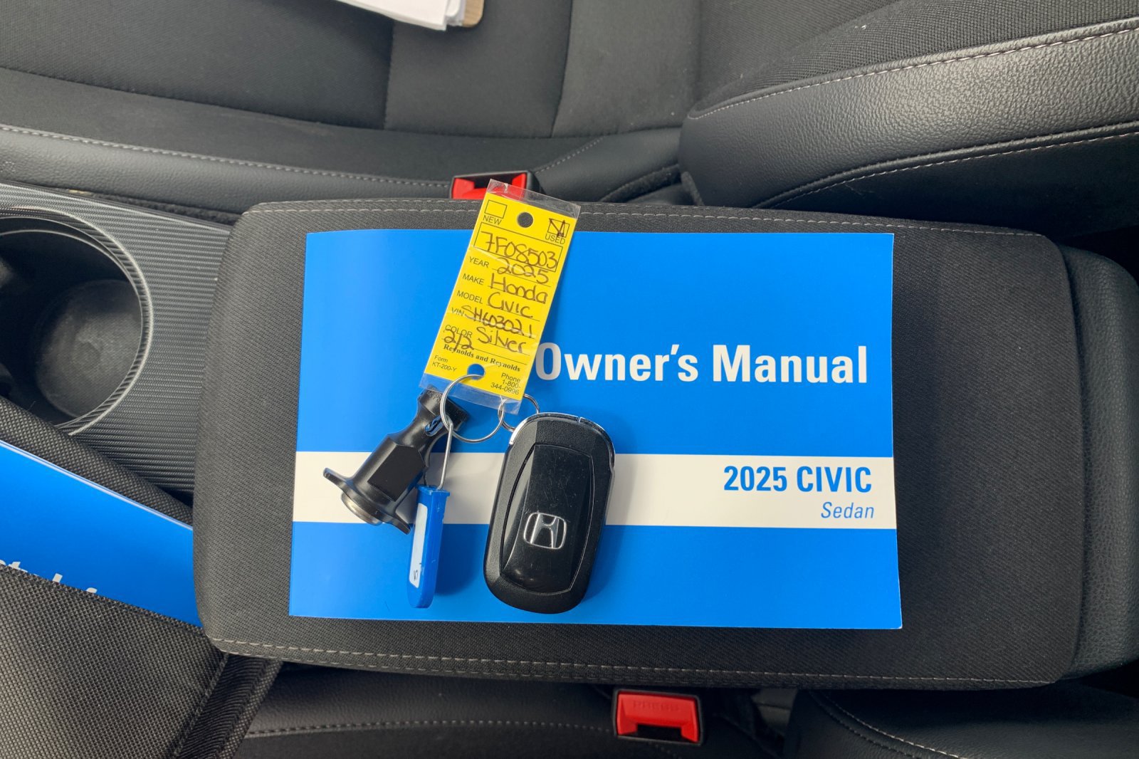 Certified 2025 Honda Civic Sport image 9