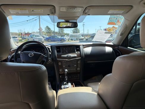 Used 2018 Nissan Armada SL image 21