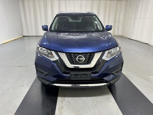 Used 2019 Nissan Rogue SV AWD/4WD image 3