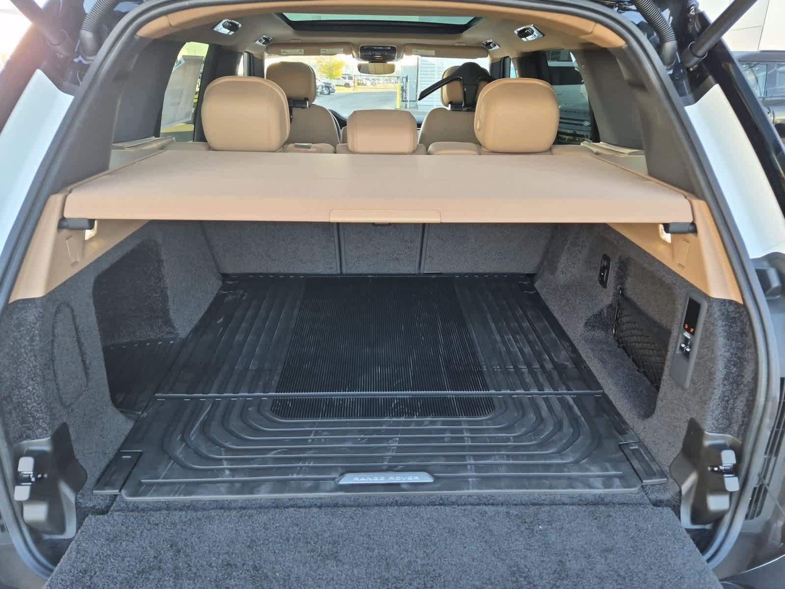 New 2027 Land Rover Range Rover SE AWD/4WD image 35