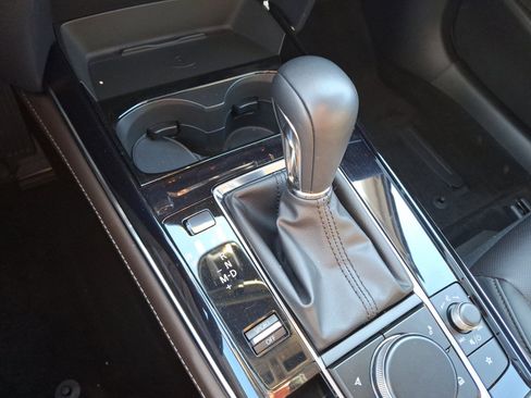 Certified 2025 MAZDA CX-30 AWD 2.5 S w/ Premium Package image 16