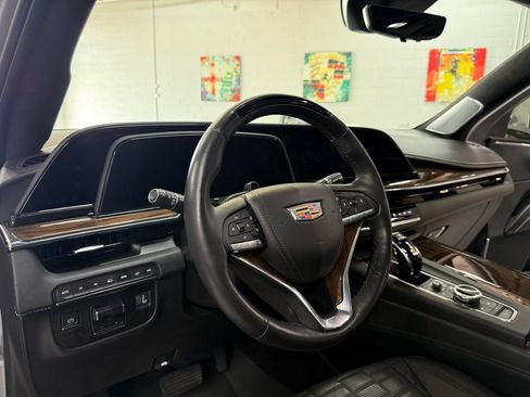 Used 2023 Cadillac Escalade Sport Platinum w/ LPO, ONYX Package AWD/4WD image 10