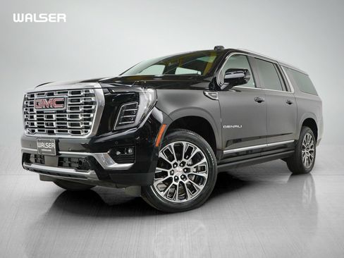 Used 2025 GMC Yukon XL Denali w/ Sun & Power Step Package AWD/4WD image 1