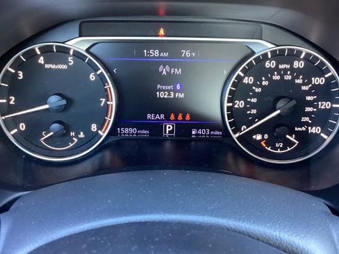 Used 2025 Nissan Altima 2.5 SV image 11