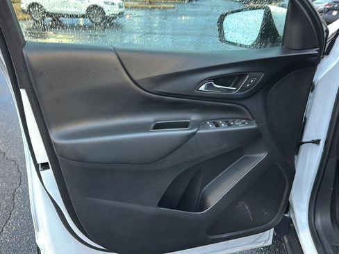 Used 2022 Chevrolet Equinox LT image 14