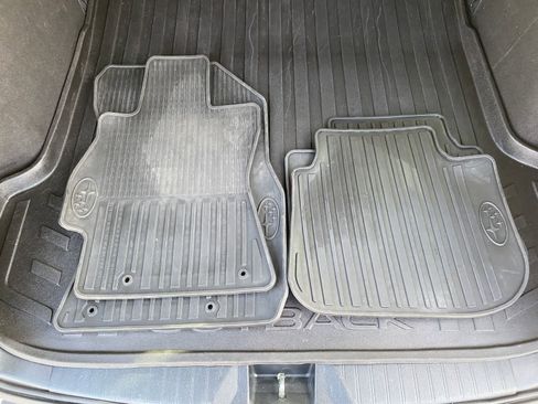 Used 2018 Subaru Outback 3.6R Limited image 23