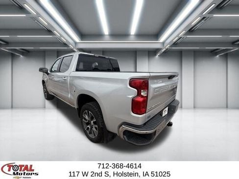 Used 2021 Chevrolet Silverado 1500 LT w/ Z71 Off-Road Package AWD/4WD image 5