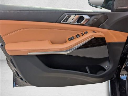 Used 2026 BMW X5 xDrive50e w/ Executive Package image 11