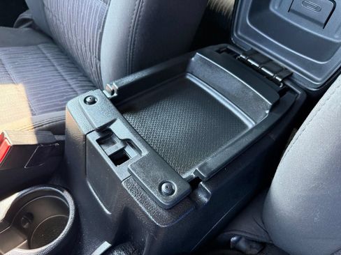 Used 2011 Jeep Wrangler Sport AWD/4WD image 34