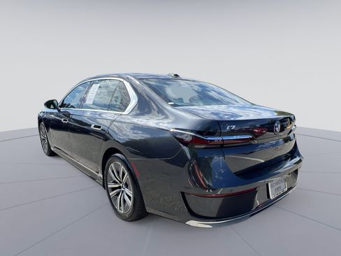 Used 2024 BMW i7 xDrive60 RWD image 7