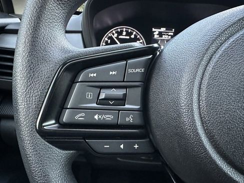 Used 2025 Subaru Crosstrek 2.0i Premium image 18