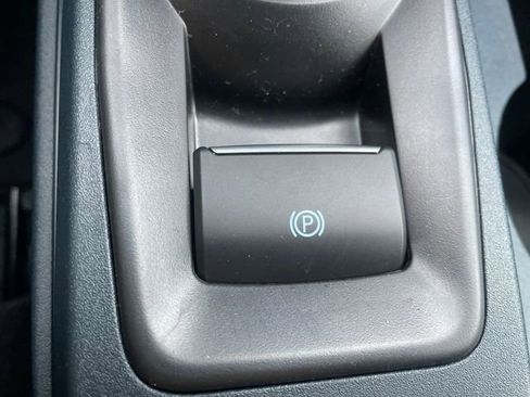 New 2025 Ford Maverick XL w/ Equipment Group 101A image 42