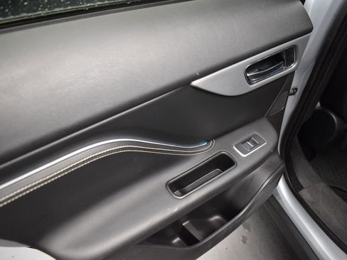 Used 2017 Jaguar F-PACE S image 13