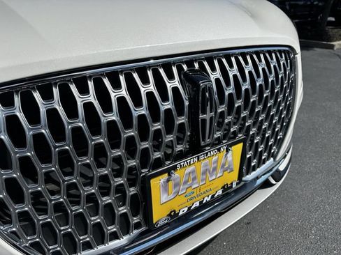 Certified 2024 Lincoln Corsair AWD image 10