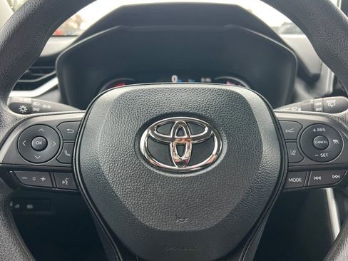 Used 2024 Toyota RAV4 XLE image 23