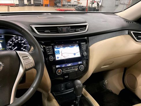 Used 2016 Nissan Rogue SL w/ SL Premium Package AWD/4WD image 7