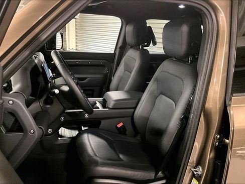 Certified 2025 Land Rover Defender 110 S AWD/4WD image 15