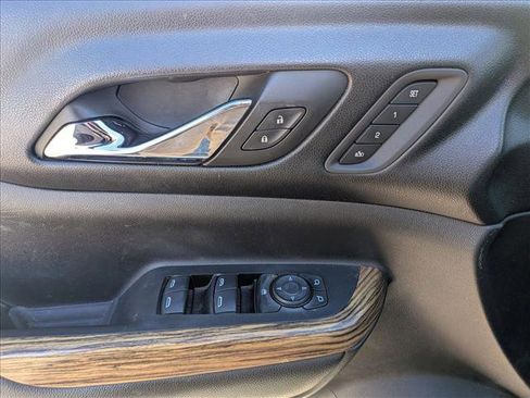 Used 2017 GMC Acadia Denali w/ Technology Package image 14