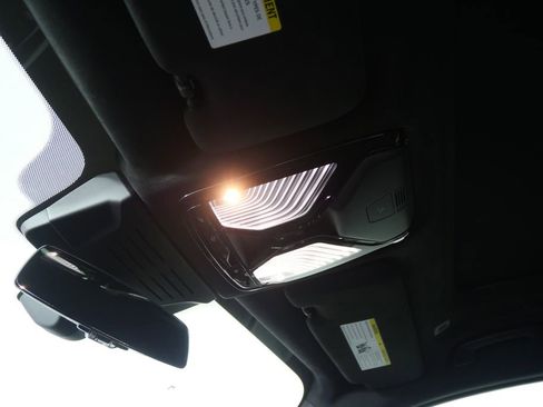 Used 2026 BMW X7 M60i image 22