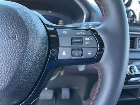 Certified 2025 Honda Pilot Black Edition image 23