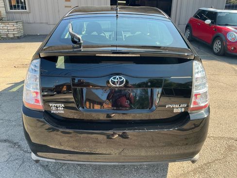 Used 2007 Toyota Prius Touring w/ Pkg 1 FWD image 4