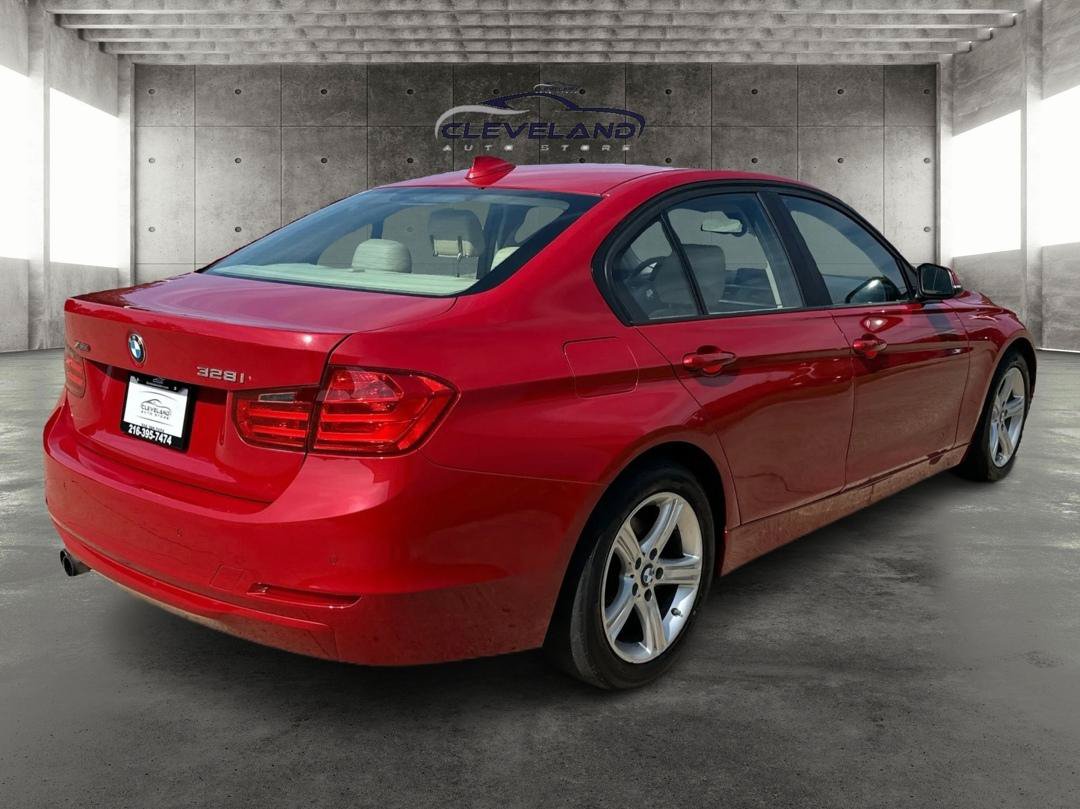 Used 2013 BMW 328i xDrive Sedan AWD/4WD image 3