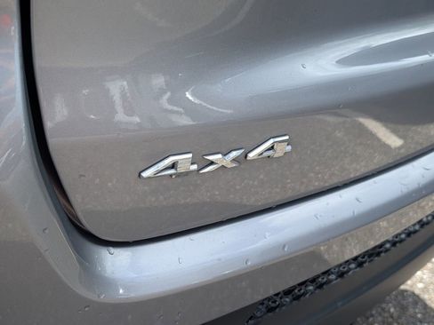 Used 2023 Jeep Compass Latitude image 15