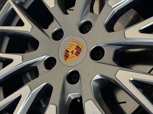 Used 2025 Porsche Panamera 4 AWD/4WD image 70