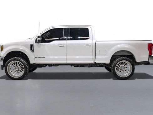 Used 2019 Ford F250 Lariat w/ Lariat Value Package AWD/4WD image 9