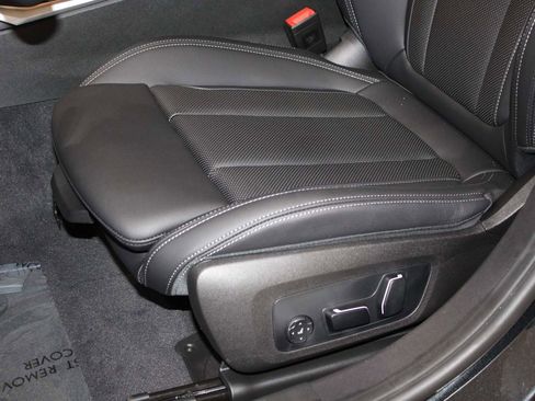 Used 2025 BMW 330i 330i image 15