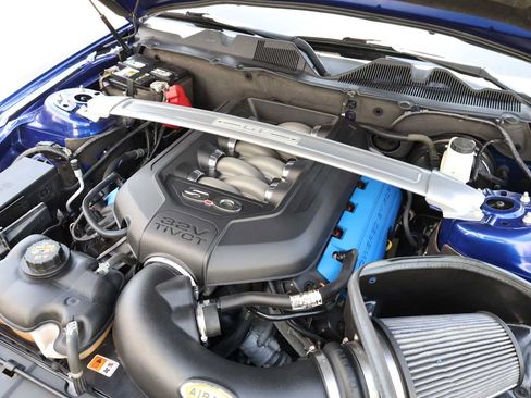Used 2013 Ford Mustang GT Premium w/ Electronics Pkg RWD image 41